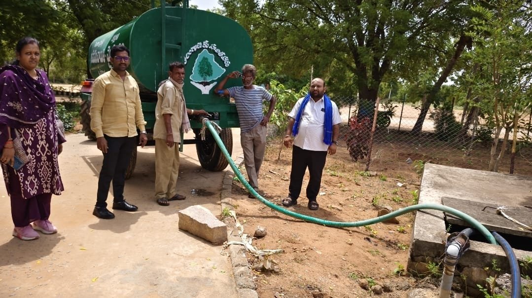 మైనంపల్లి గిరిజన గురుకుల డిగ్రీ కళాశాలలో మంచినీటి కొరత: స్పందించిన సర్పంచ్ రామ్ సింగ్ నాయక్